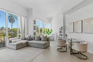 253 NE 2nd St, Miami, FL 33132 - Photo 11