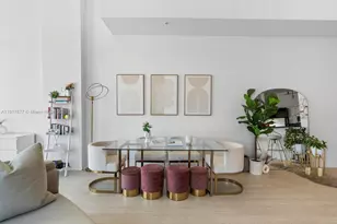 253 NE 2nd St, Miami, FL 33132 - Photo 3