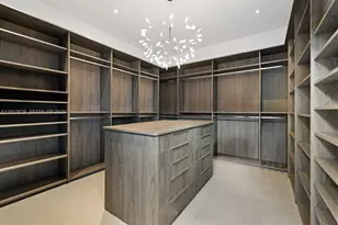 1379 N Venetian Way, Miami, FL 33139 - Photo 33