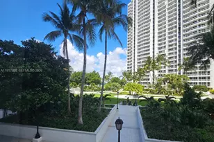 21050 Point Pl, Aventura, FL 33180 - Photo 29