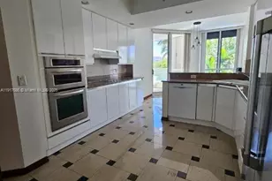 21050 Point Pl, Aventura, FL 33180 - Photo 9