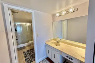 600 Three Islands Boulevard, Hallandale Beach, FL 33009 - Photo 17