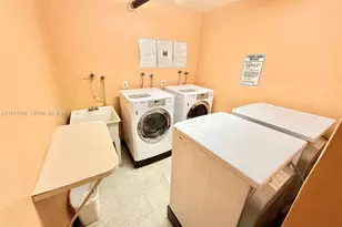 600 Three Islands Boulevard, Hallandale Beach, FL 33009 - Photo 37