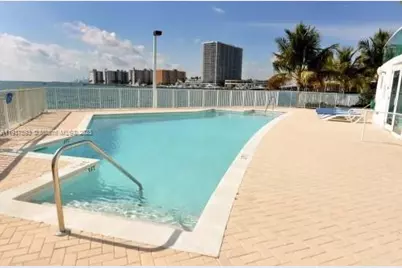 2000 Bay Dr #205, Miami Beach, FL 33141 - Photo 13