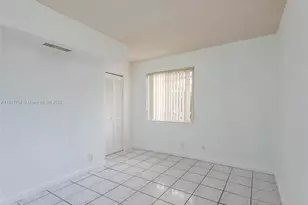 990 E 2nd St, Hialeah, FL 33010 - Photo 31