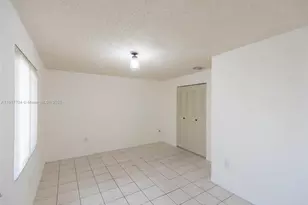 990 E 2nd St, Hialeah, FL 33010 - Photo 27