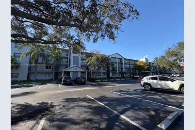 1300 SW 125th Ave #204K, Pembroke Pines, FL 33027 - Photo 3