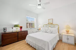 733 NW 170th Terrace, Pembroke Pines, FL 33028 - Photo 9