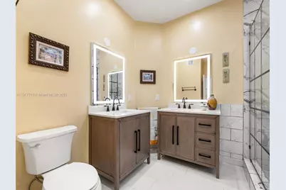 733 NW 170th Ter, Pembroke Pines, FL 33028 - Photo 11