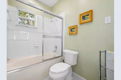 733 NW 170th Ter, Pembroke Pines, FL 33028 - Photo 15