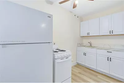 1021 SW 3rd St #3, Miami, FL 33130 - Photo 5