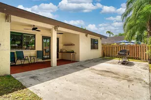 9517 SW 148th Ave Cir E, Miami, FL 33196 - Photo 7