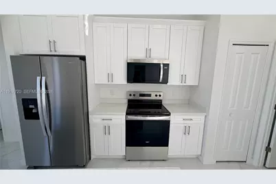 4118 4th St SW, Lehigh Acres, FL 33976 - Photo 11