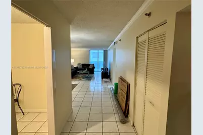 2401 Collins Ave #611, Miami Beach, FL 33140 - Photo 13