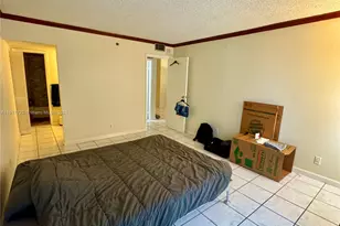 2401 Collins Ave, Miami Beach, FL 33140 - Photo 23