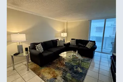 2401 Collins Ave #611, Miami Beach, FL 33140 - Photo 17