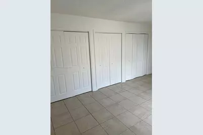 6930 Miami Gardens Dr #1-410, Hialeah, FL 33015 - Photo 11