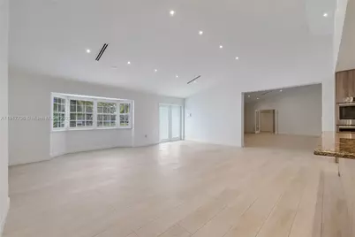 7675 SW 132nd St #0, Pinecrest, FL 33156 - Photo 5