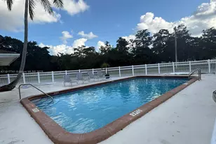 8123 Lagos De Campo Blvd, Tamarac, FL 33321 - Photo 41