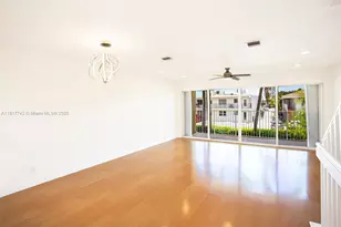 1998 NE 7th St, Deerfield Beach, FL 33441 - Photo 7