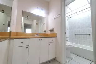 1008 NW 45th Ave, Miami, FL 33126 - Photo 13