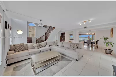 815 NW 126th Ct, Miami, FL 33182 - Photo 13