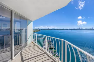 7601 E Treasure Dr, North Bay Village, FL 33141 - Photo 1