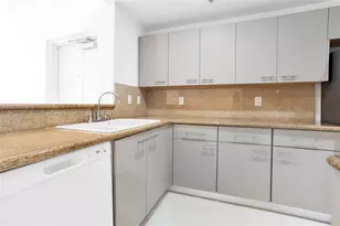6670 NW 114th Ave, Doral, FL 33178 - Photo 5