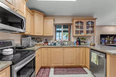 11347 SW 246th Ter, Homestead, FL 33032 - Photo 11
