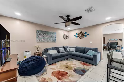 11347 SW 246th Ter, Homestead, FL 33032 - Photo 9