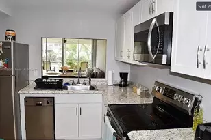 9230 Lagoon Pl, Davie, FL 33324 - Photo 5