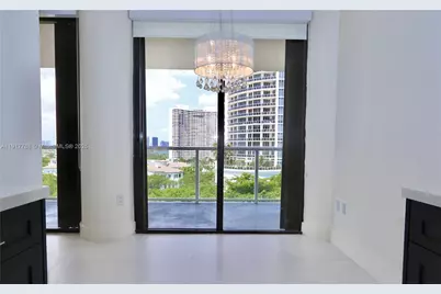 4000 Island Bl #1003, Aventura, FL 33160 - Photo 9