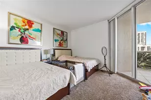 17555 Collins Ave, Sunny Isles Beach, FL 33160 - Photo 21