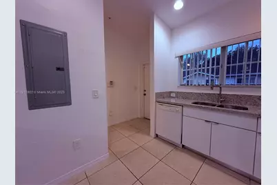 3820 SW 48th Ave #E-31, Pembroke Park, FL 33023 - Photo 7