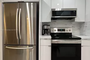 7303 NW 57th Dr, Tamarac, FL 33321 - Photo 3