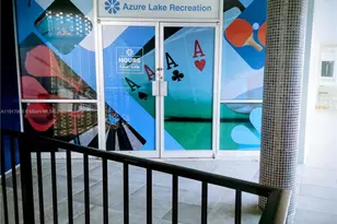 877 NE 195th St, Miami, FL 33179 - Photo 11