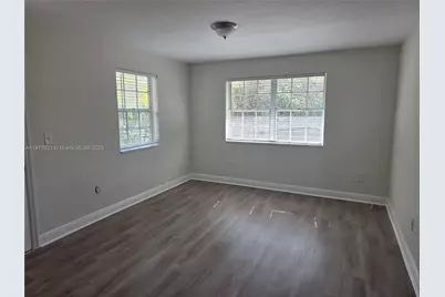 30 Phoenetia Ave #8, Coral Gables, FL 33134 - Photo 9