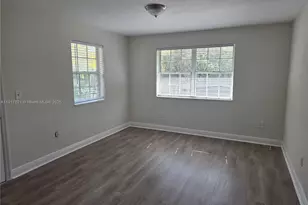 30 Phoenetia Ave, Coral Gables, FL 33134 - Photo 9