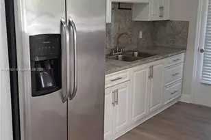 30 Phoenetia Ave, Coral Gables, FL 33134 - Photo 7