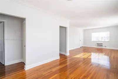 330 84th St #12, Miami Beach, FL 33141 - Photo 5