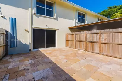 1534 NW 45th St, Deerfield Beach, FL 33064 - Photo 17
