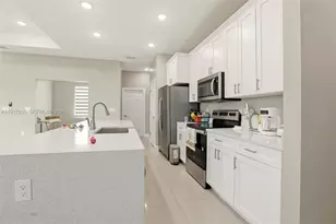 2908 SW 9th St, Lehigh Acres, FL 33976 - Photo 9