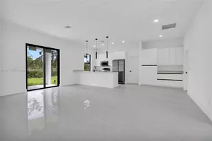 2609 45th St W, Lehigh Acres, FL 33971 - Photo 7