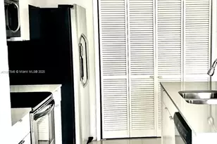 977 Riverside Dr, Coral Springs, FL 33071 - Photo 3