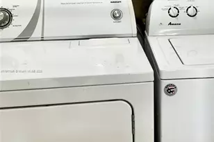 977 Riverside Dr, Coral Springs, FL 33071 - Photo 5