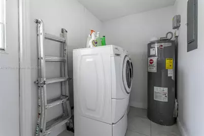 6880 NW 16th St, Margate, FL 33063 - Photo 27