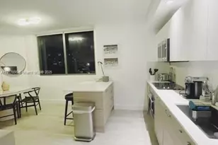 121 NE 34th St, Miami, FL 33137 - Photo 9