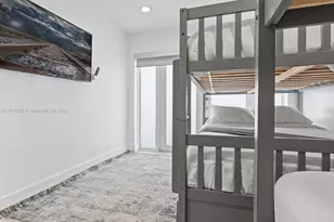 6820 SW 9th St, Pembroke Pines, FL 33023 - Photo 13