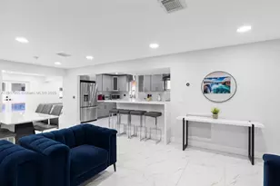 6820 SW 9th St, Pembroke Pines, FL 33023 - Photo 5