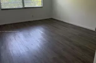 13001 SW 15th Ct, Pembroke Pines, FL 33027 - Photo 15